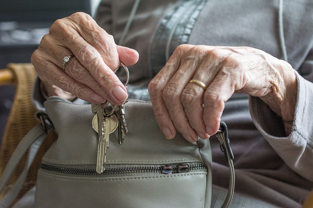 Pour de nombreuses familles, la résidence services apparaît comme un compromis idéal